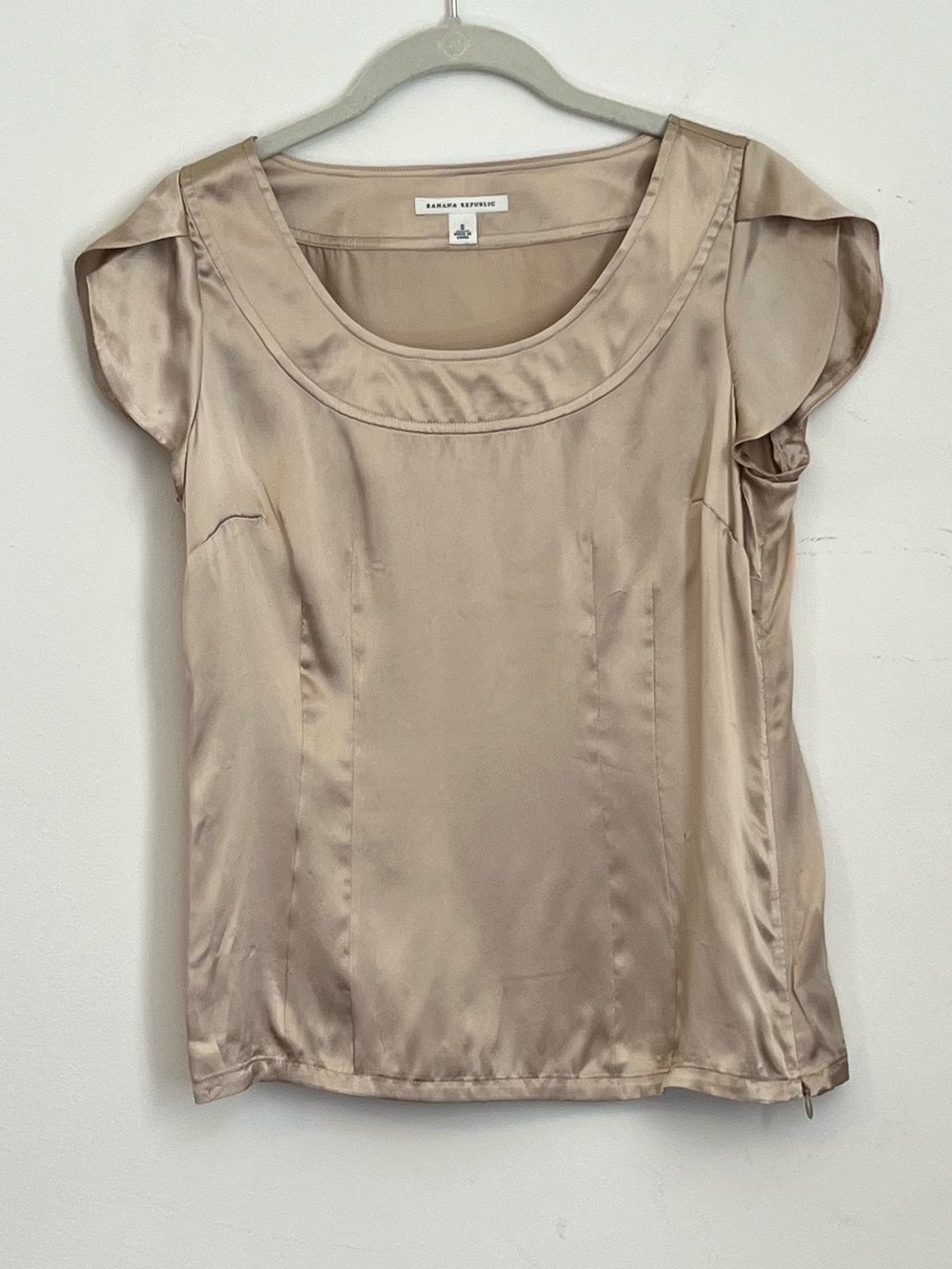 Banana Republic 100% Silk Scoop Neck Cap Flutter Sleeve Top - Taupe